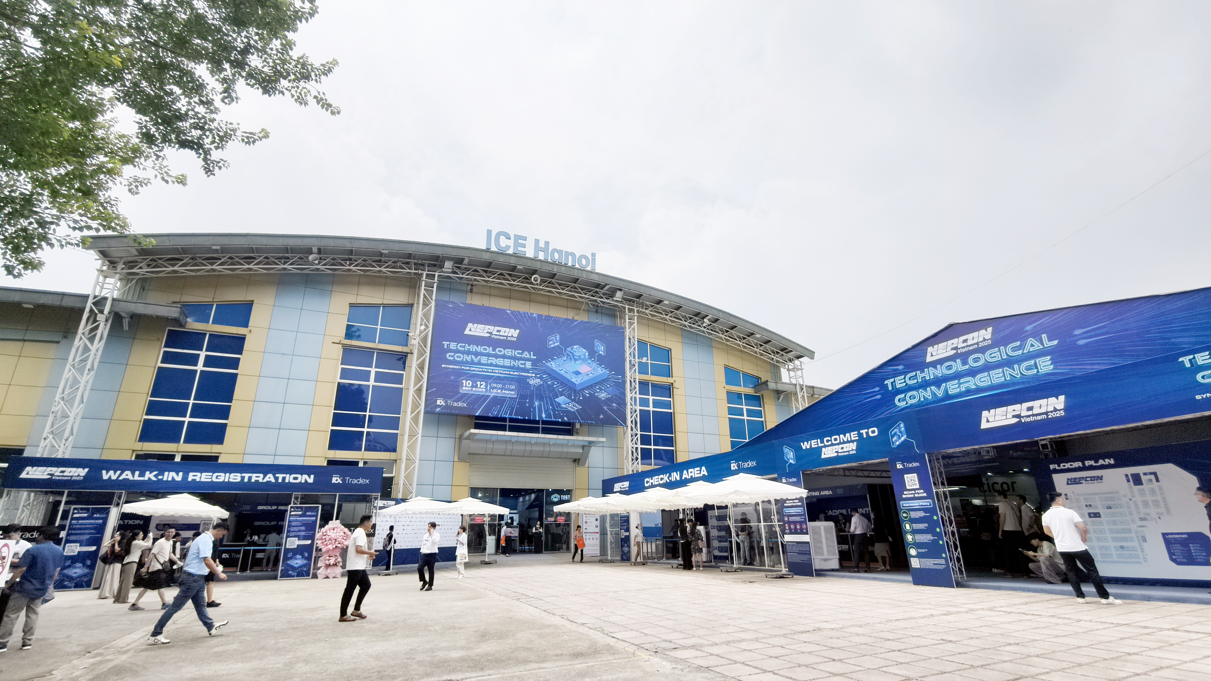 江西雷火竞技微电子闪耀2025越南河内电子展，成果丰硕圆满落幕！